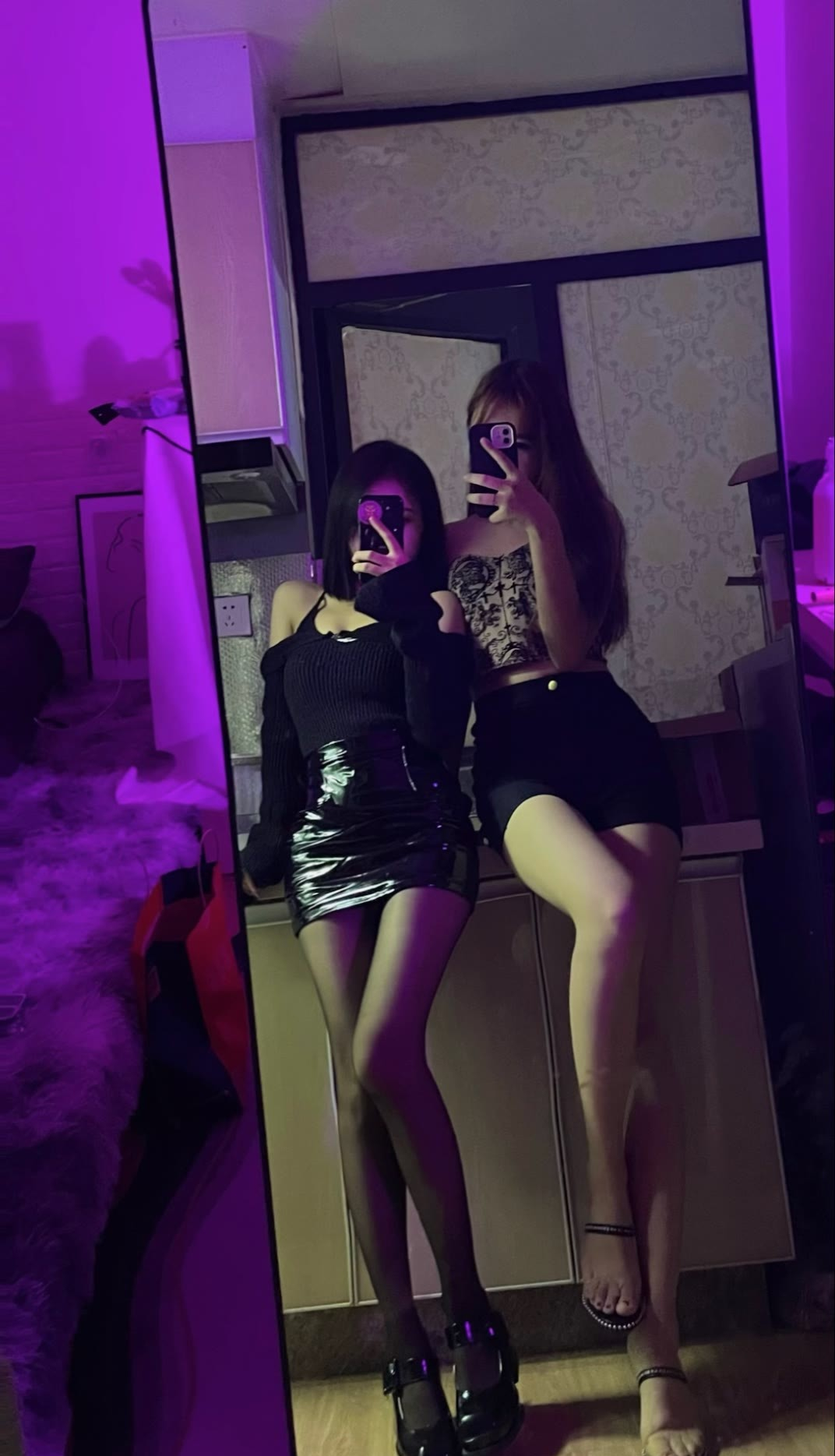 开心一笑：.邻居天天晚归，今天却回的挺早的....